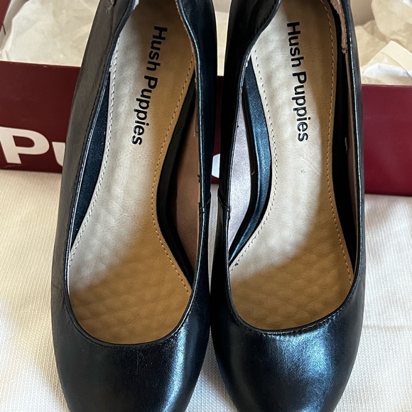 Hush Puppies Leather Wedge Pumps  - size US 6 - Picture 4 of 6